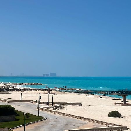 Beachfront Chalet in Green Beach, North Coast Villa El Alamein Buitenkant foto