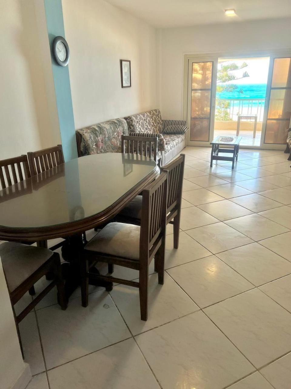 Beachfront Chalet in Green Beach, North Coast Villa El Alamein Kamer foto