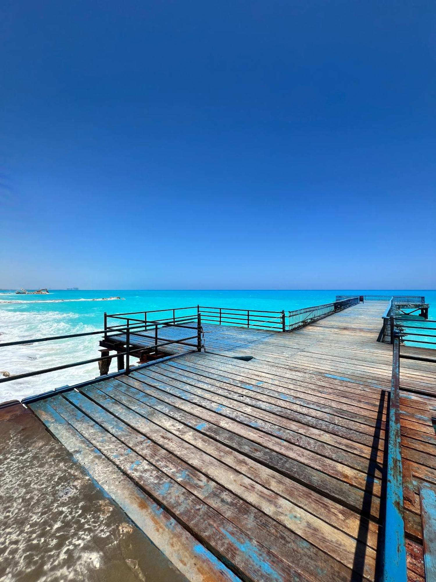 Beachfront Chalet in Green Beach, North Coast Villa El Alamein Buitenkant foto