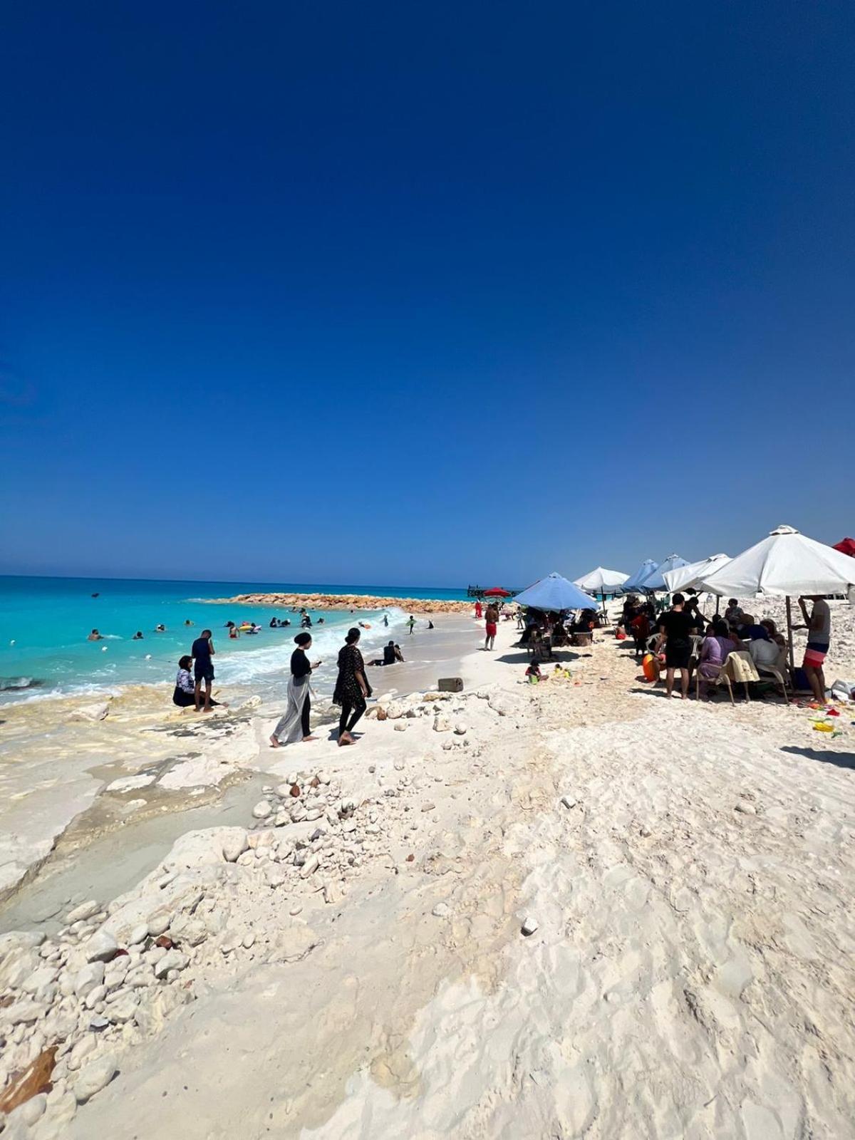 Beachfront Chalet in Green Beach, North Coast Villa El Alamein Buitenkant foto